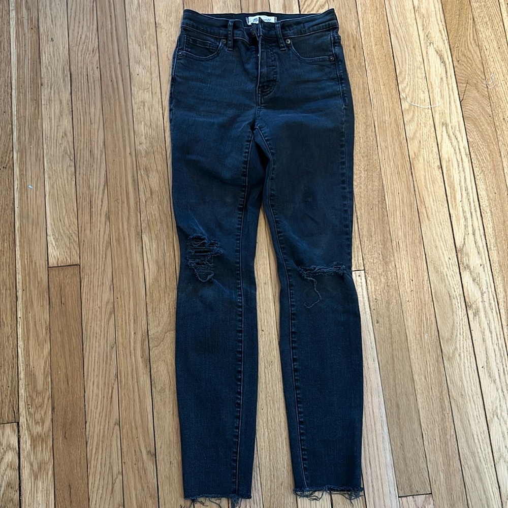 Black Madewell 9” High Rise Skinny Jean Ripped Knee